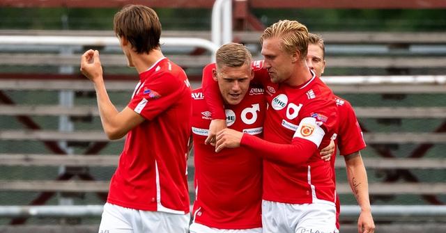 出了强劲的 出了强劲的